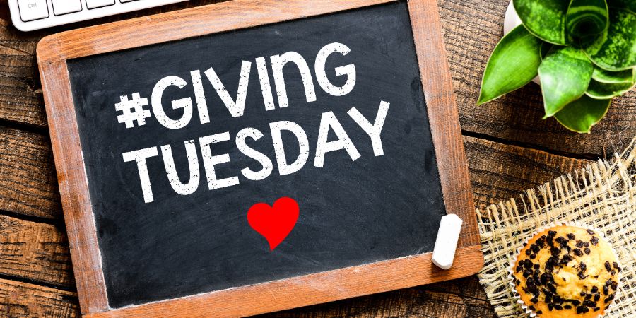 10 Ways of Giving Small Acts of Kindness on Giving Tuesday