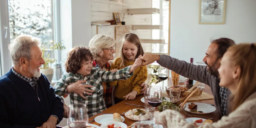 What Are The Best Family Bonding Ideas For Holidays?