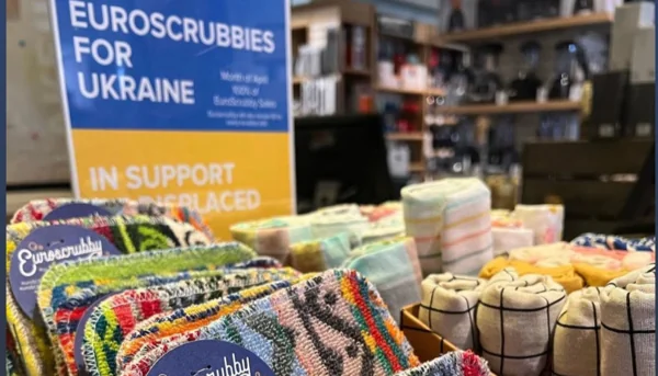 Handmade eco scrubbies and products sold to support displaced families in Ukrane through an act of giving.